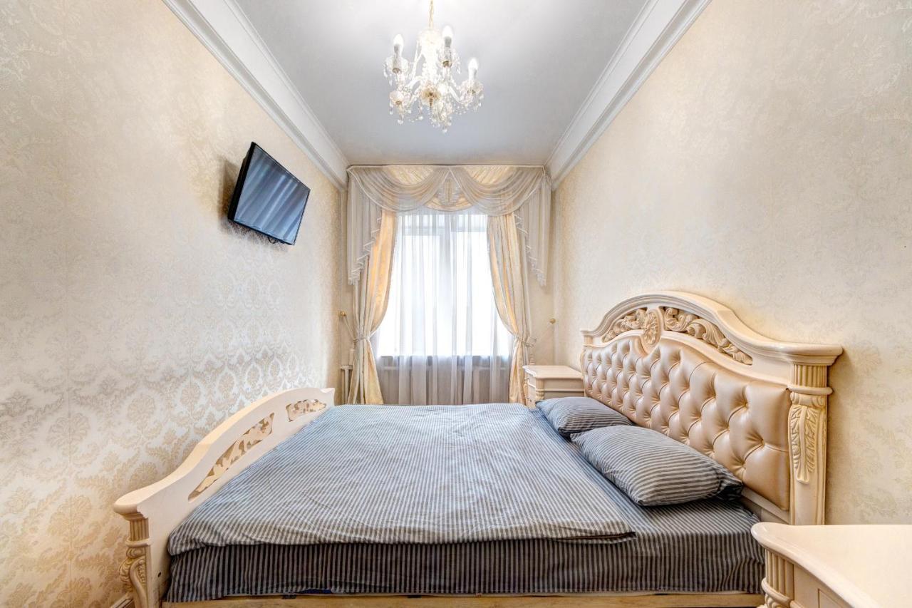 Apartments With 3 Rooms Near Palace Ukraine Kiev Exterior foto